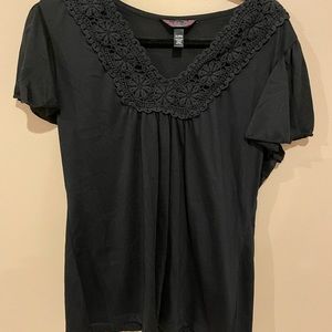 Deluxe by L.A Blues women’s xl black short sleeve polyester top